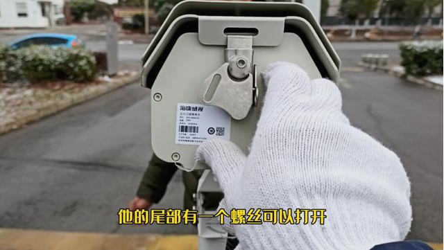 車牌識別攝像機和普通攝像機有哪些區(qū)別？